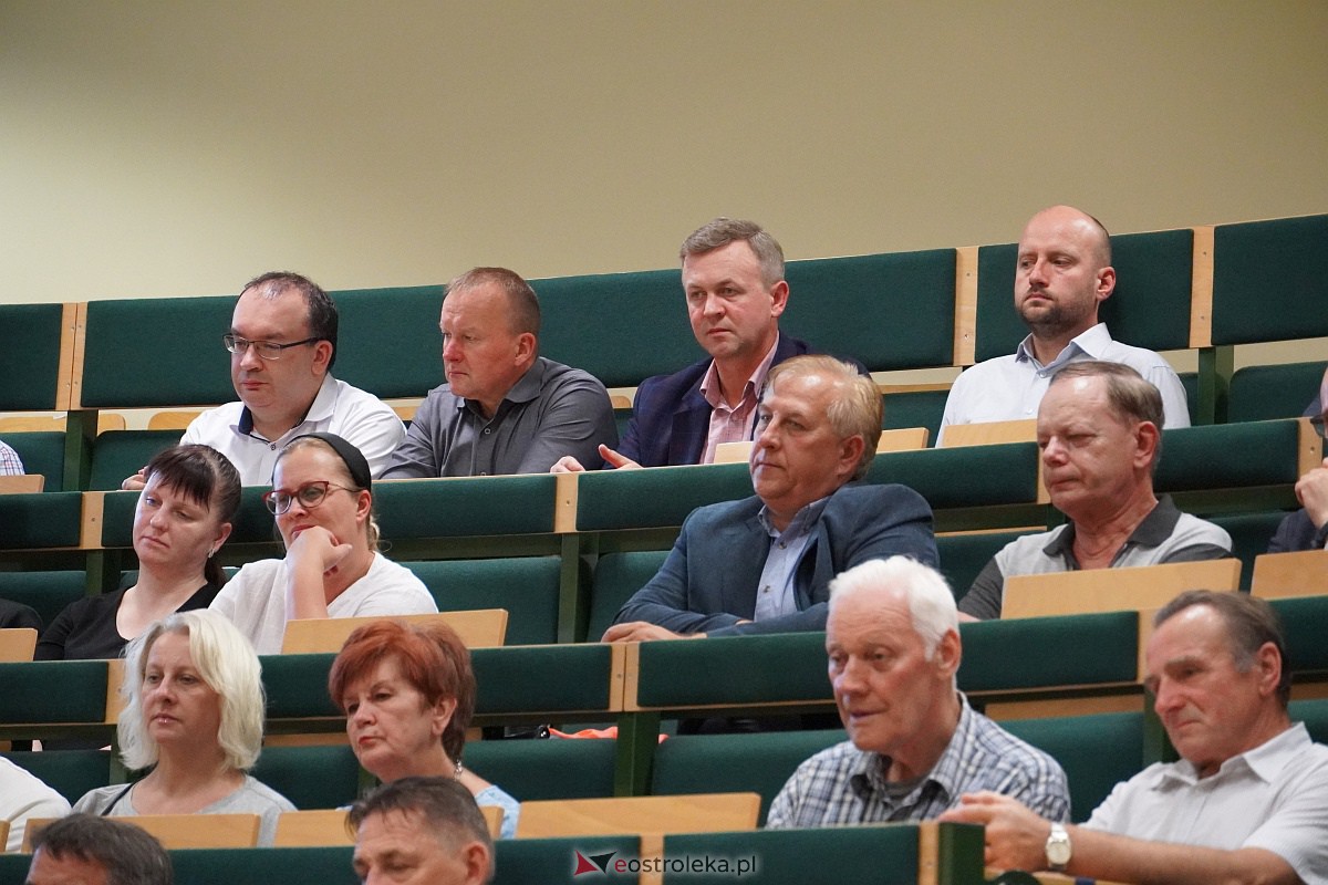 Spotkanie wyborcze PiS w Ostrołęce [21.09.2023] - zdjęcie #15 - eOstroleka.pl