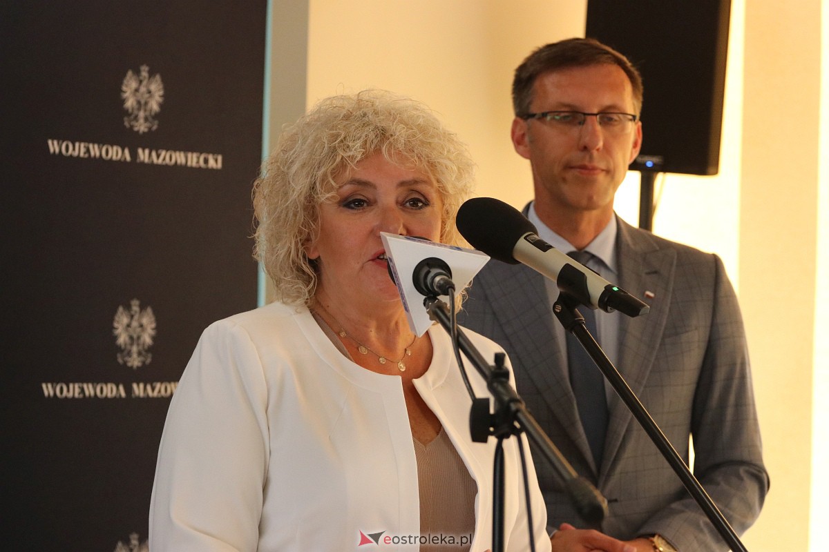 Podpisanie umowy na autobusy [22.09.2023] - zdjęcie #9 - eOstroleka.pl