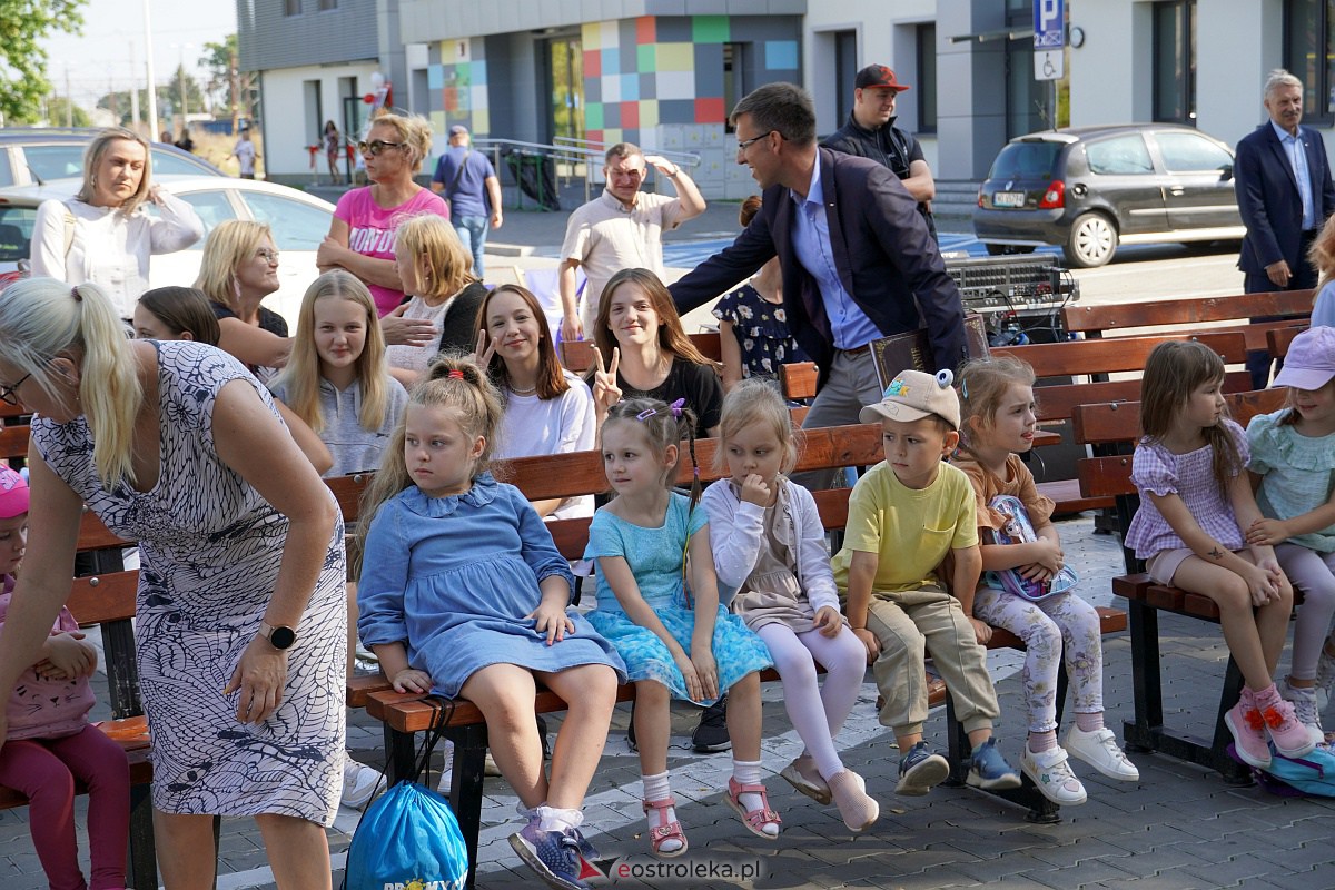 Piknik Czytelniczy. Otwarcie filii MBP Stacja Biblioteka [22.09.2023] - zdjęcie #95 - eOstroleka.pl