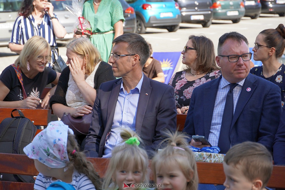 Piknik Czytelniczy. Otwarcie filii MBP Stacja Biblioteka [22.09.2023] - zdjęcie #88 - eOstroleka.pl