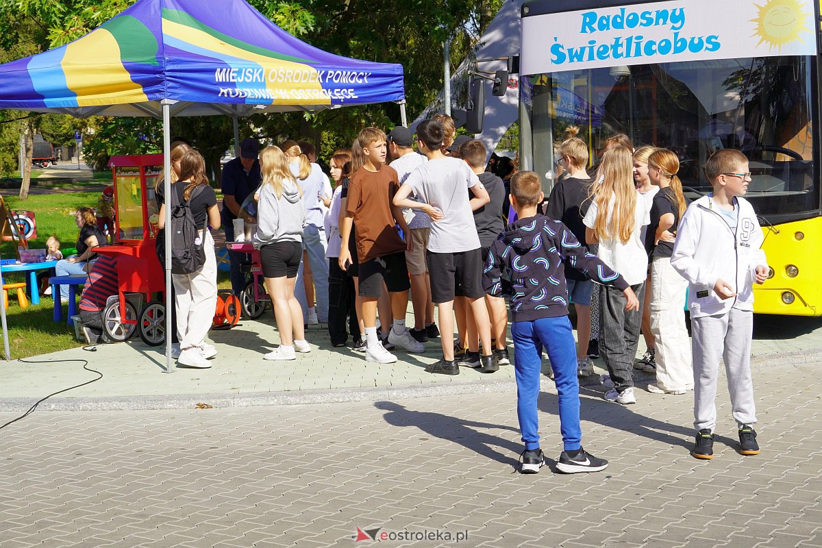 Piknik Czytelniczy. Otwarcie filii MBP Stacja Biblioteka [22.09.2023] - zdjęcie #83 - eOstroleka.pl