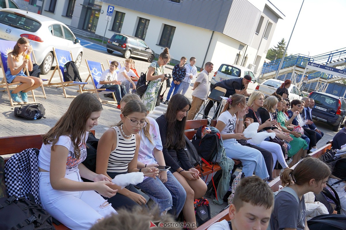 Piknik Czytelniczy. Otwarcie filii MBP Stacja Biblioteka [22.09.2023] - zdjęcie #79 - eOstroleka.pl