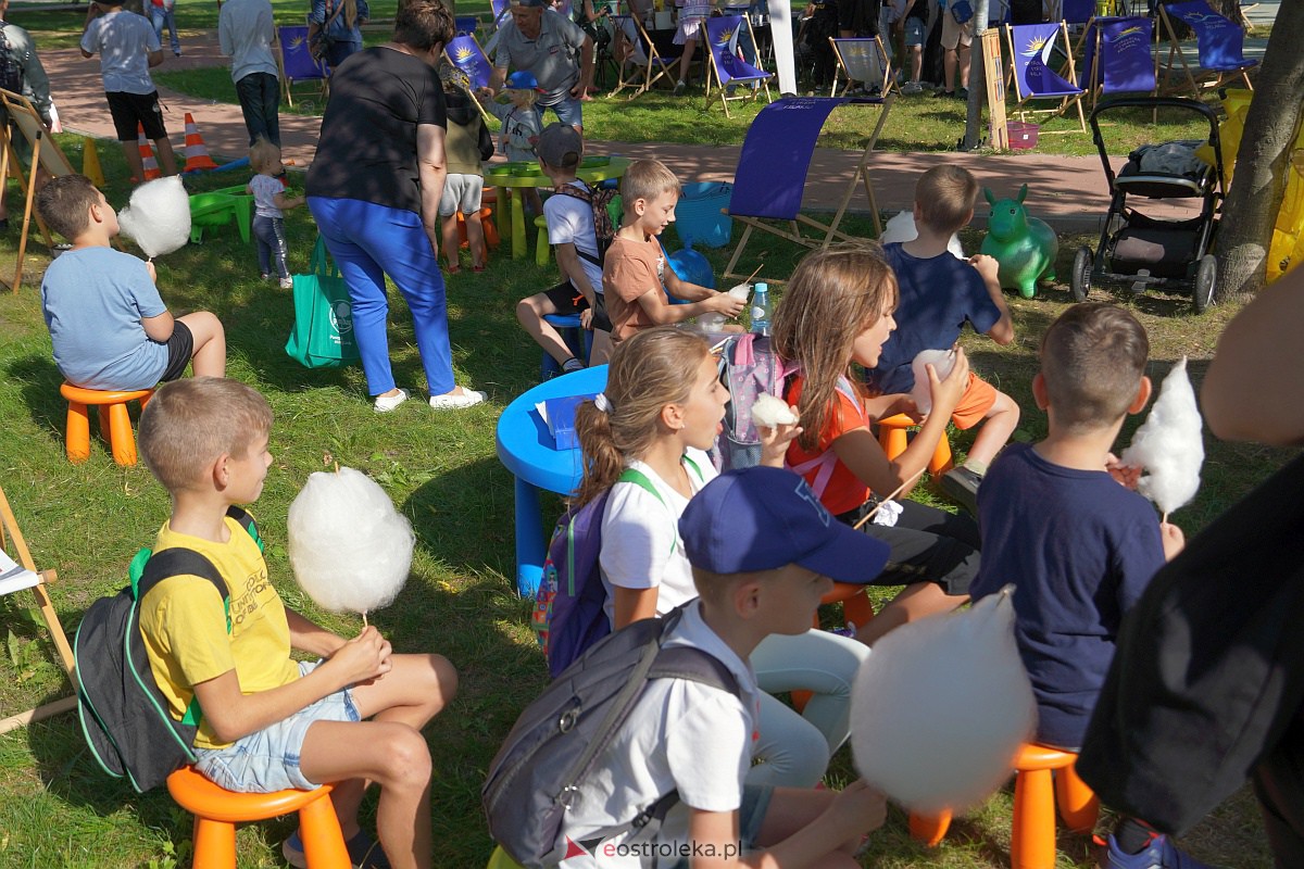Piknik Czytelniczy. Otwarcie filii MBP Stacja Biblioteka [22.09.2023] - zdjęcie #42 - eOstroleka.pl