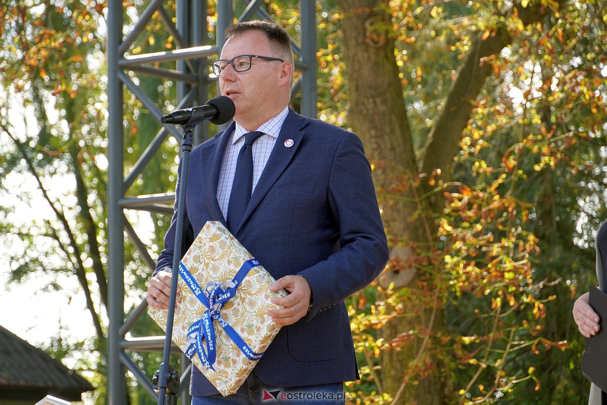 Piknik Czytelniczy. Otwarcie filii MBP Stacja Biblioteka [22.09.2023] - zdjęcie #32 - eOstroleka.pl