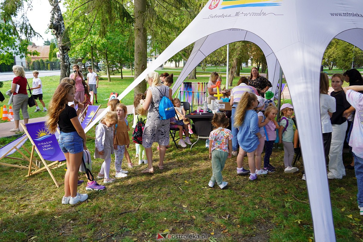 Piknik Czytelniczy. Otwarcie filii MBP Stacja Biblioteka [22.09.2023] - zdjęcie #3 - eOstroleka.pl