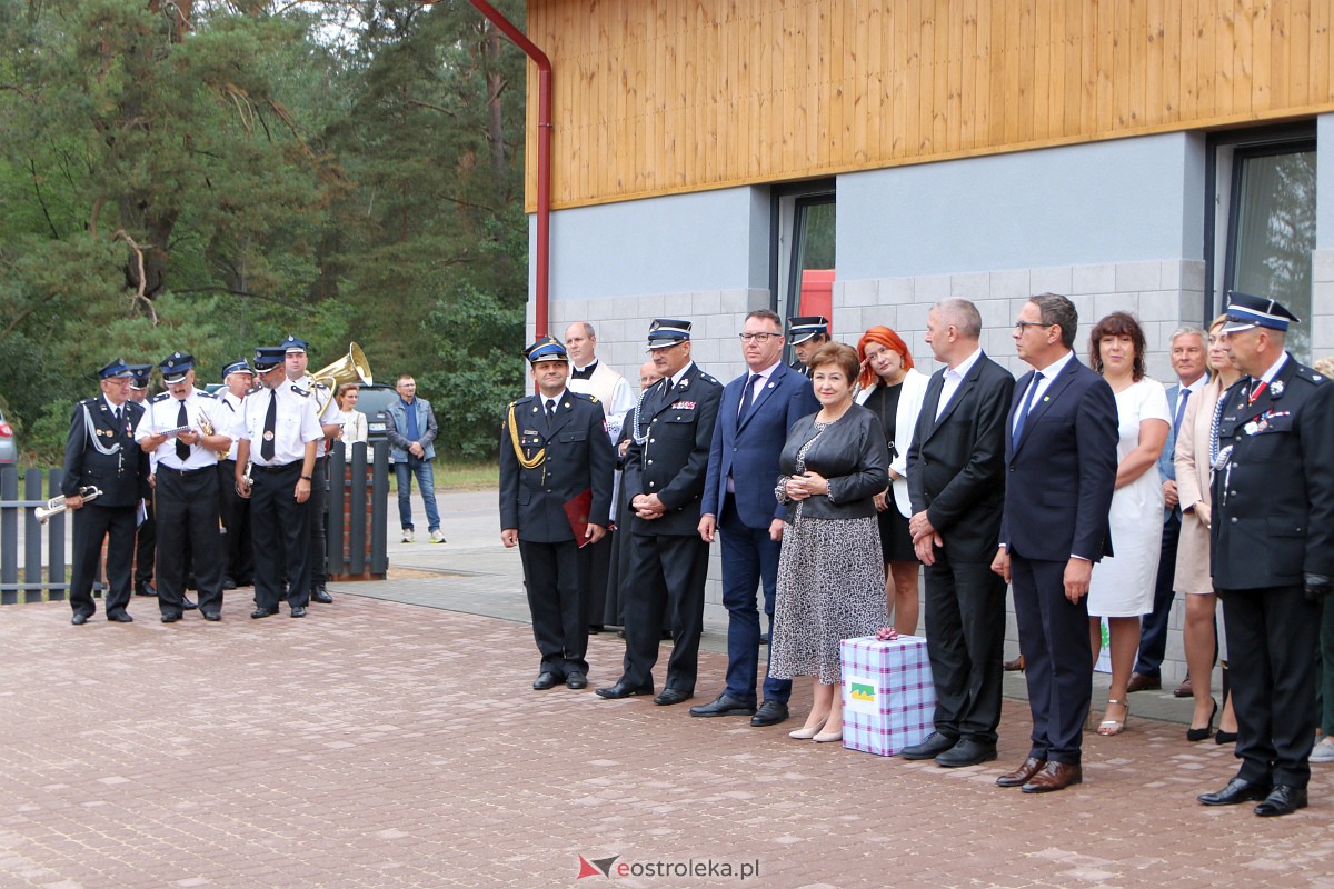 Strażnica OSP w Czarni Kadzidlańskiej oficjalnie otwarta [23.09.2023]  - zdjęcie #65 - eOstroleka.pl