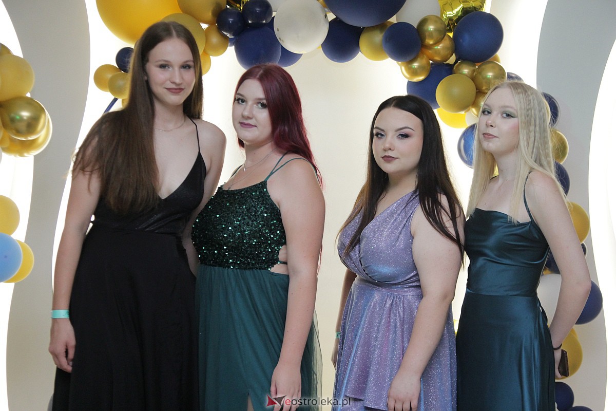 Półmetek uczniów z Zespołu Szkół Zawodowych nr 4 w Ostrołęce [23.09.2023] - zdjęcie #151 - eOstroleka.pl