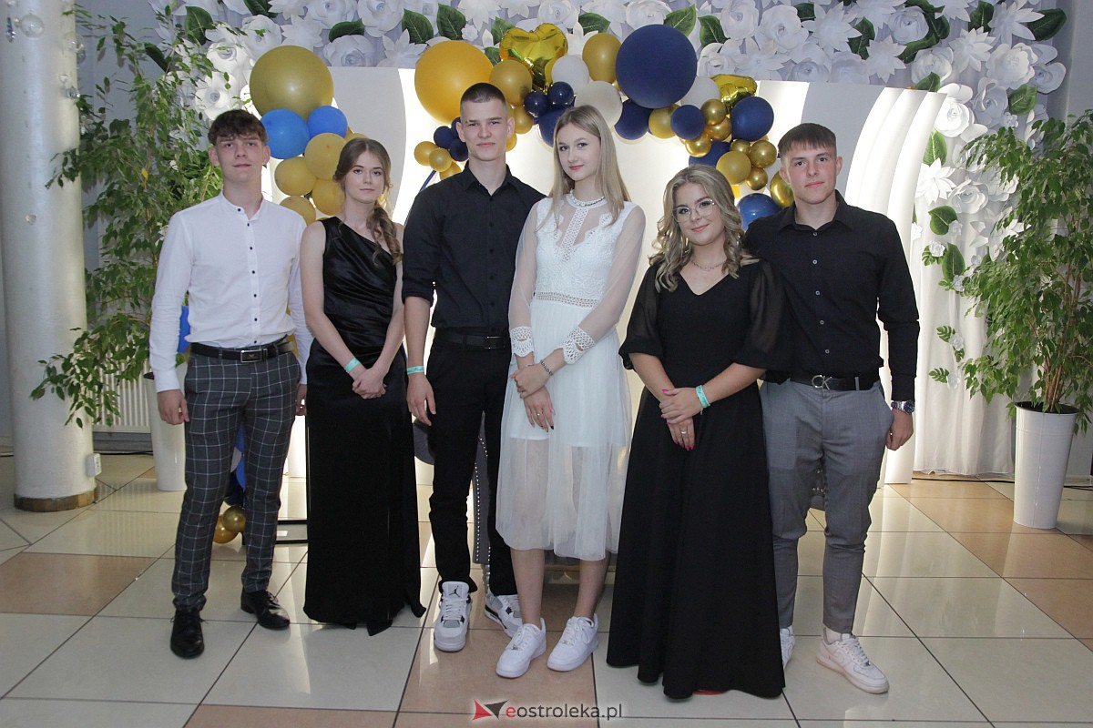 Półmetek uczniów z Zespołu Szkół Zawodowych nr 4 w Ostrołęce [23.09.2023] - zdjęcie #110 - eOstroleka.pl