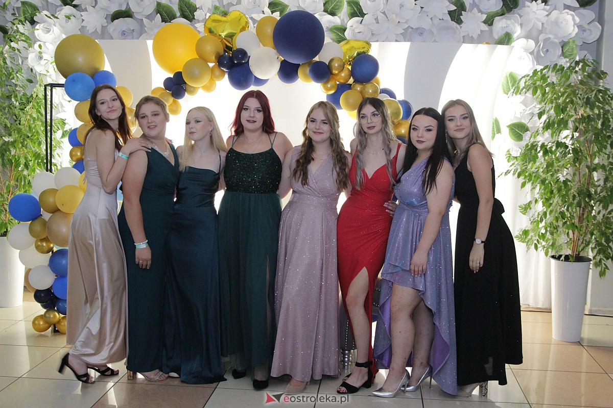 Półmetek uczniów z Zespołu Szkół Zawodowych nr 4 w Ostrołęce [23.09.2023] - zdjęcie #67 - eOstroleka.pl