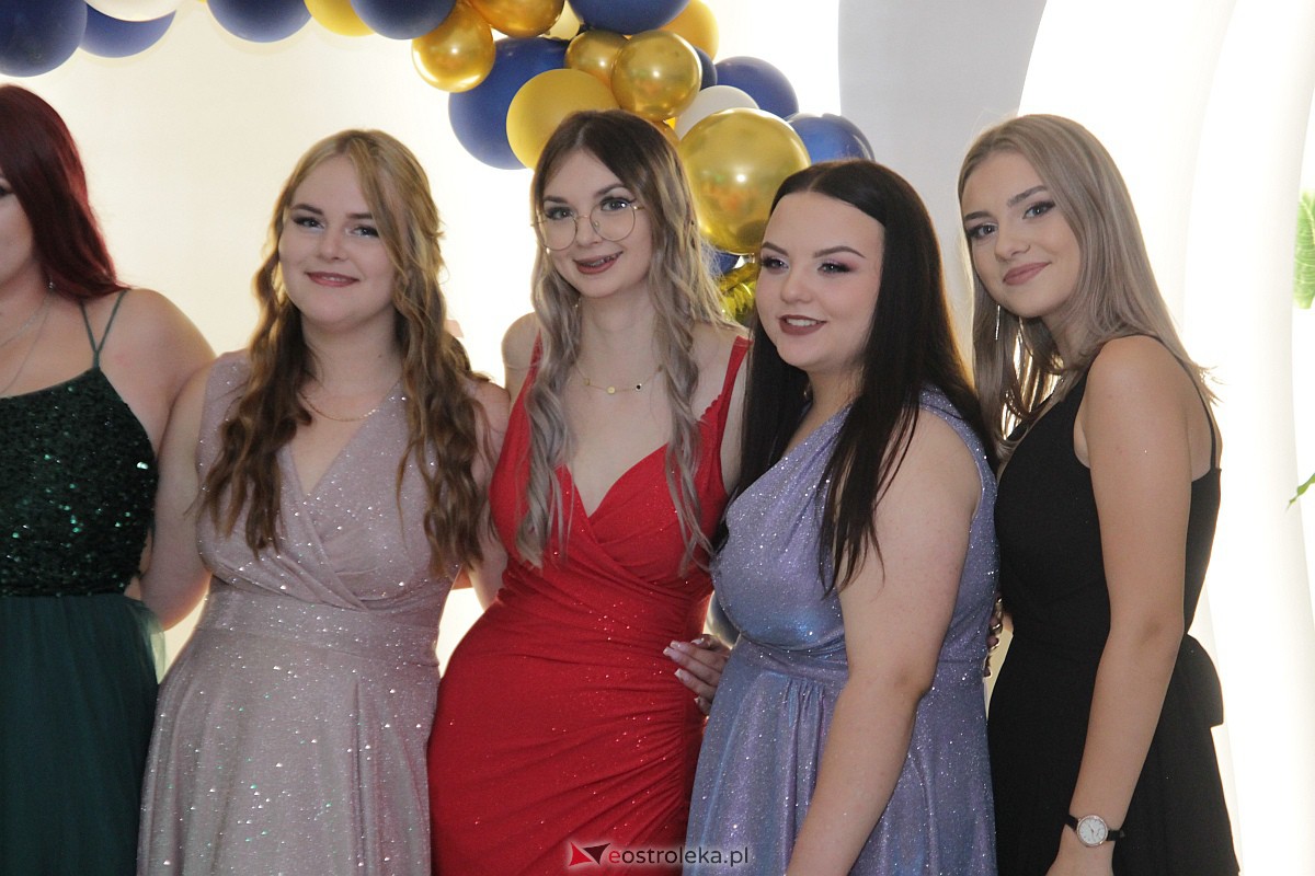 Półmetek uczniów z Zespołu Szkół Zawodowych nr 4 w Ostrołęce [23.09.2023] - zdjęcie #65 - eOstroleka.pl