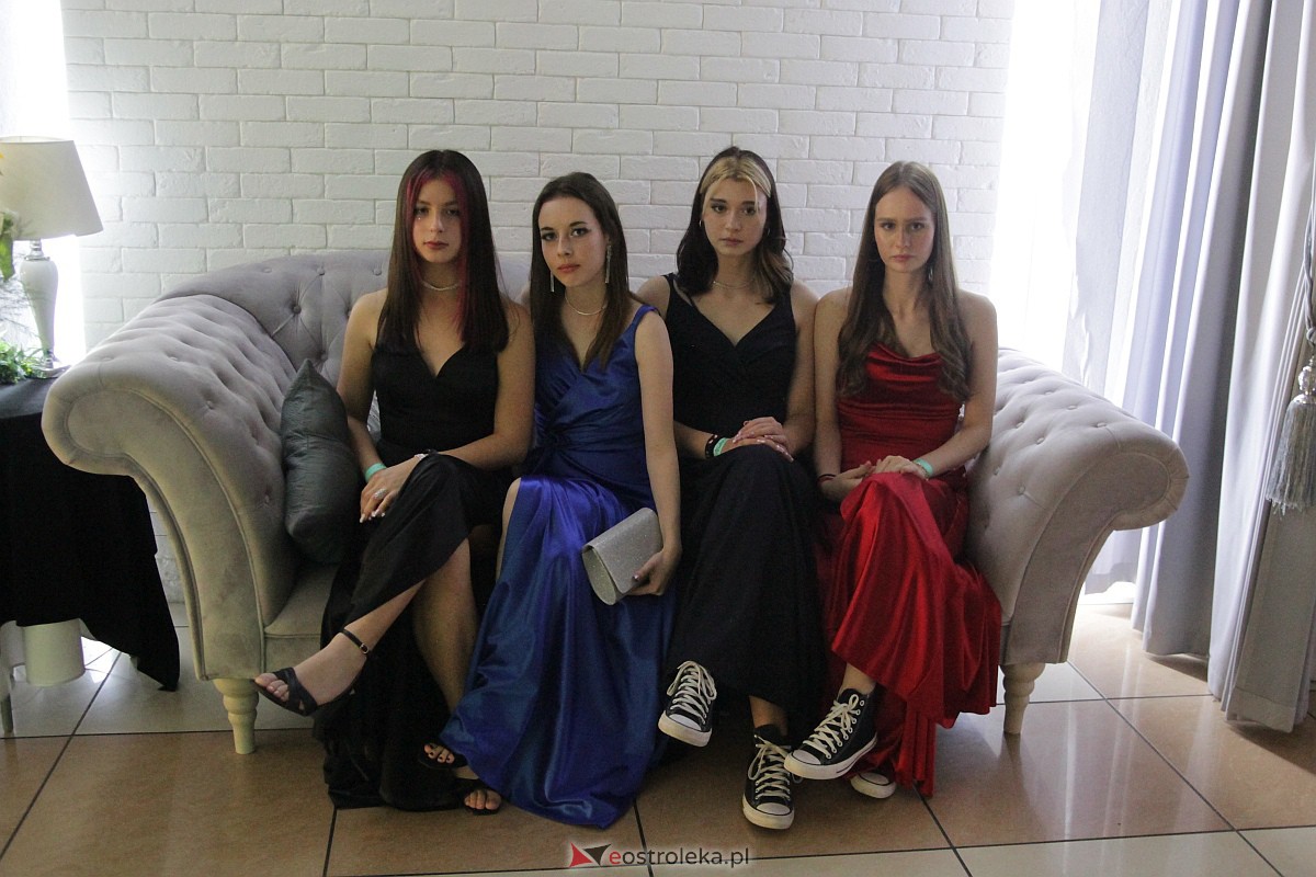 Półmetek uczniów z Zespołu Szkół Zawodowych nr 4 w Ostrołęce [23.09.2023] - zdjęcie #32 - eOstroleka.pl