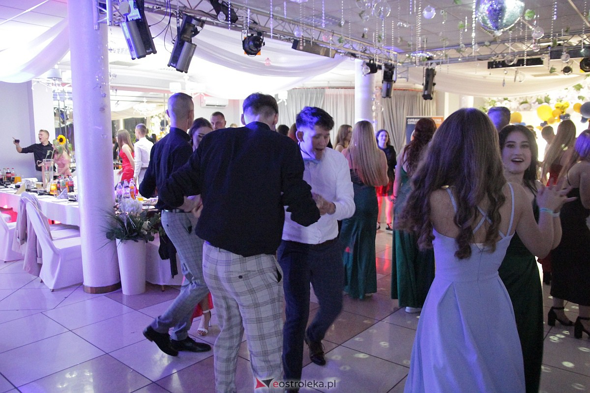 Półmetek uczniów z Zespołu Szkół Zawodowych nr 4 w Ostrołęce [23.09.2023] - zdjęcie #25 - eOstroleka.pl