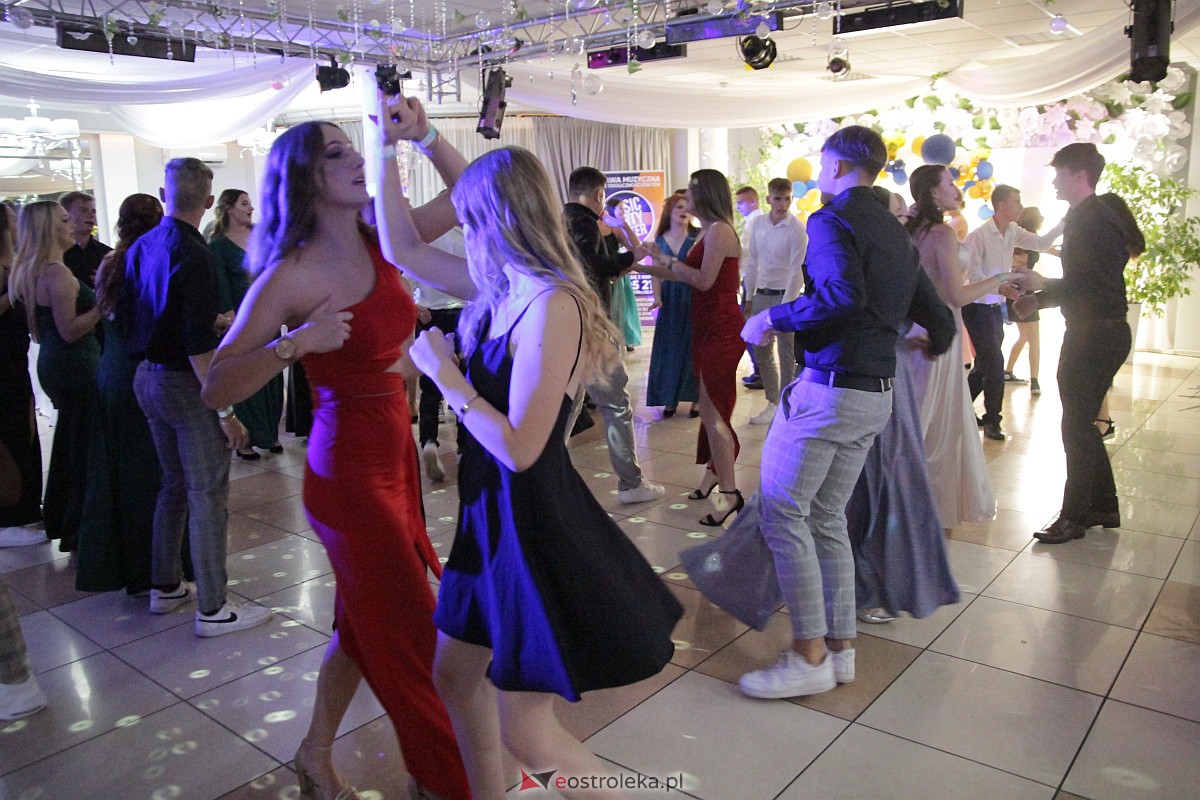 Półmetek uczniów z Zespołu Szkół Zawodowych nr 4 w Ostrołęce [23.09.2023] - zdjęcie #22 - eOstroleka.pl