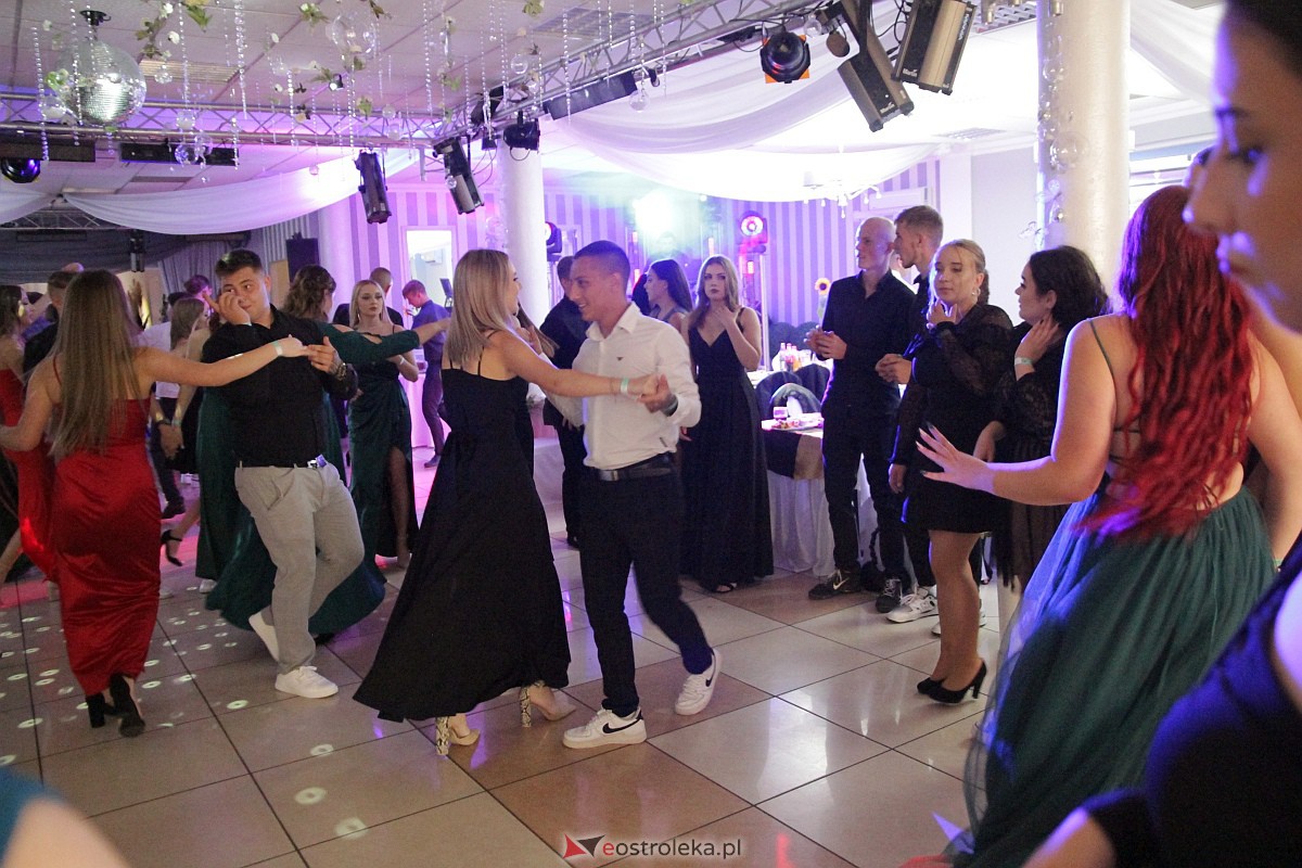 Półmetek uczniów z Zespołu Szkół Zawodowych nr 4 w Ostrołęce [23.09.2023] - zdjęcie #11 - eOstroleka.pl