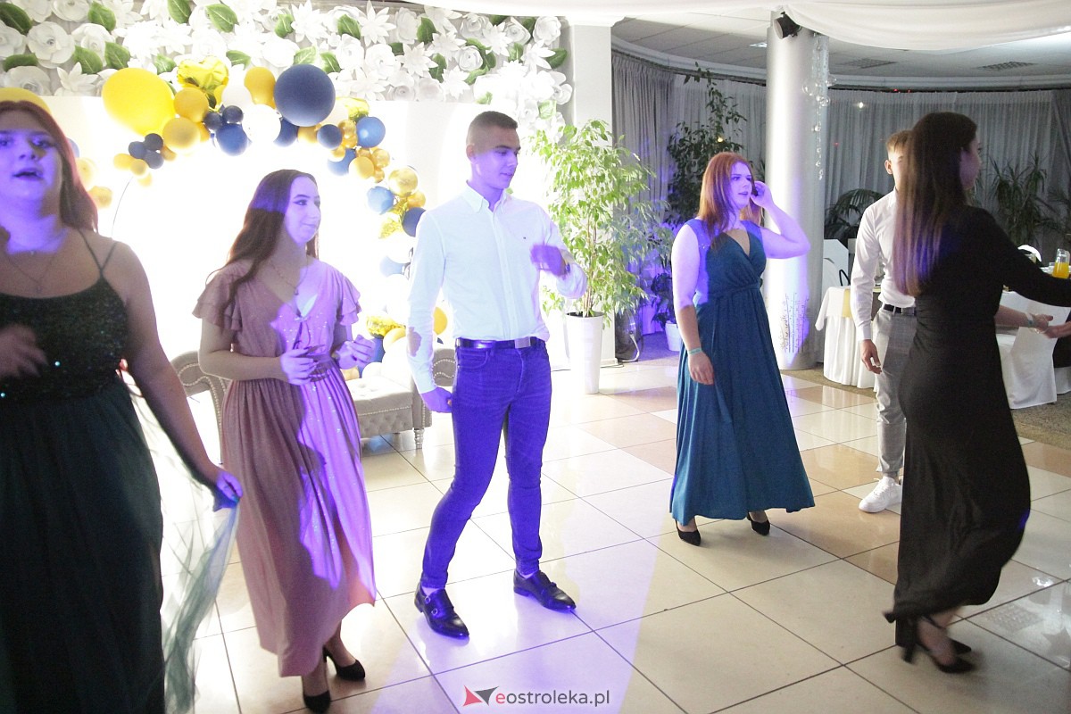 Półmetek uczniów z Zespołu Szkół Zawodowych nr 4 w Ostrołęce [23.09.2023] - zdjęcie #6 - eOstroleka.pl