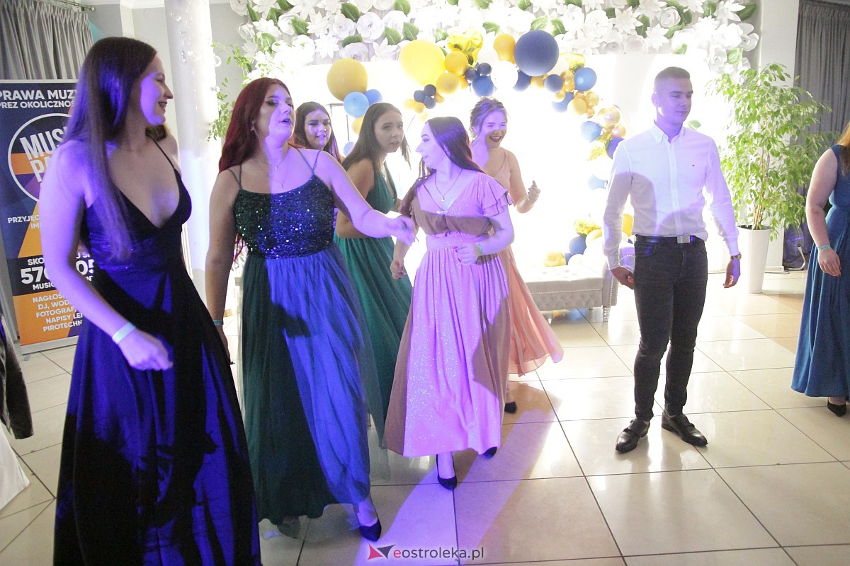 Półmetek uczniów z Zespołu Szkół Zawodowych nr 4 w Ostrołęce [23.09.2023] - zdjęcie #5 - eOstroleka.pl