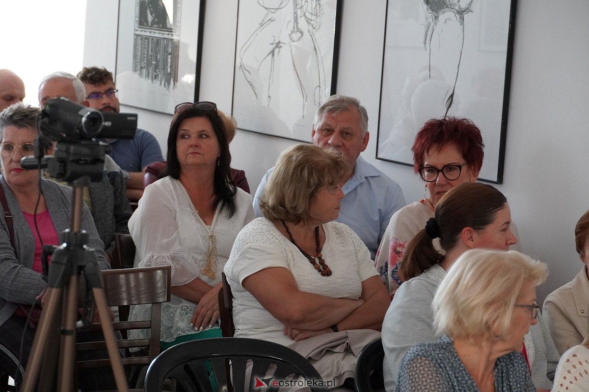Koncert Rzeka marzeń w wykonaniu Ostrołęckiego Chóru Kameralnego [24.09.2023] - zdjęcie #21 - eOstroleka.pl