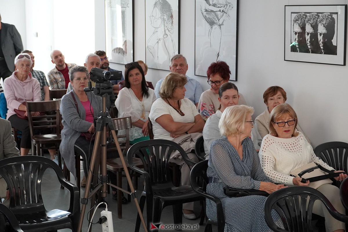 Koncert Rzeka marzeń w wykonaniu Ostrołęckiego Chóru Kameralnego [24.09.2023] - zdjęcie #16 - eOstroleka.pl