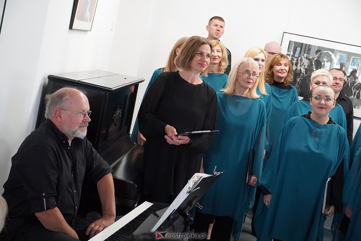 Koncert Rzeka marzeń w wykonaniu Ostrołęckiego Chóru Kameralnego [24.09.2023] - zdjęcie #10 - eOstroleka.pl