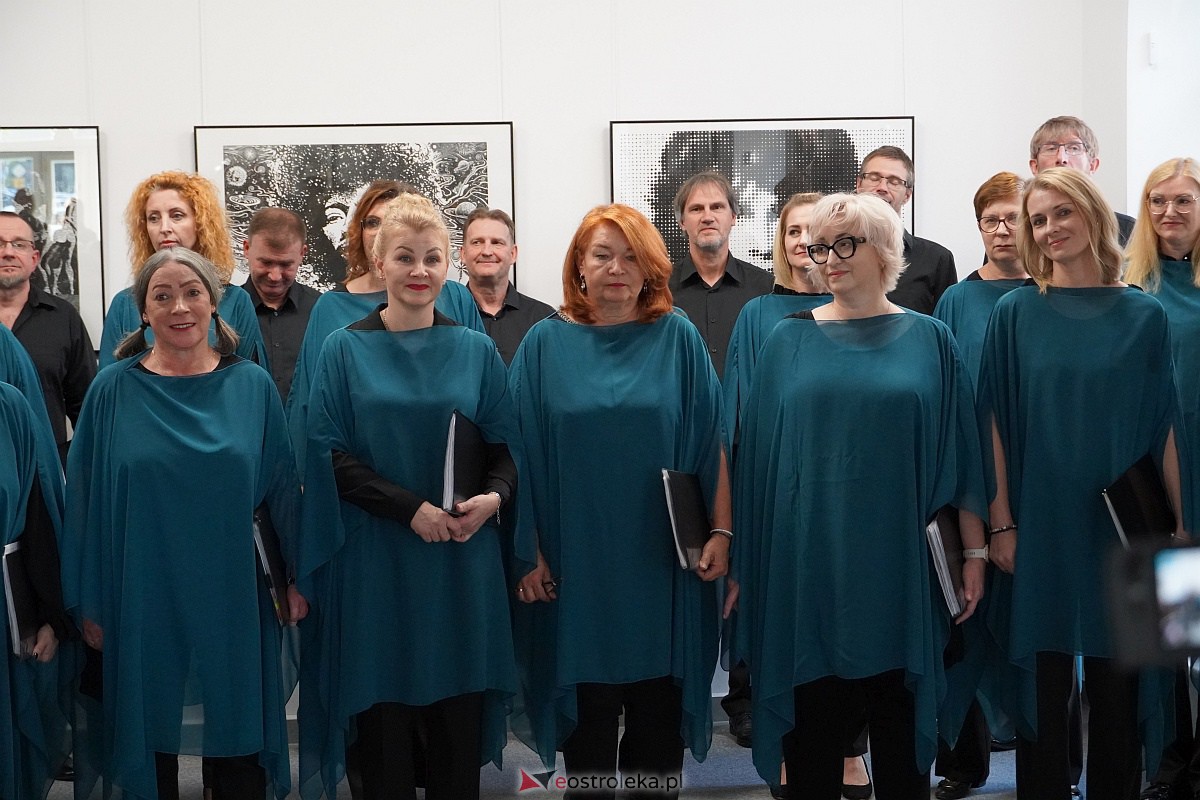 Koncert Rzeka marzeń w wykonaniu Ostrołęckiego Chóru Kameralnego [24.09.2023] - zdjęcie #4 - eOstroleka.pl