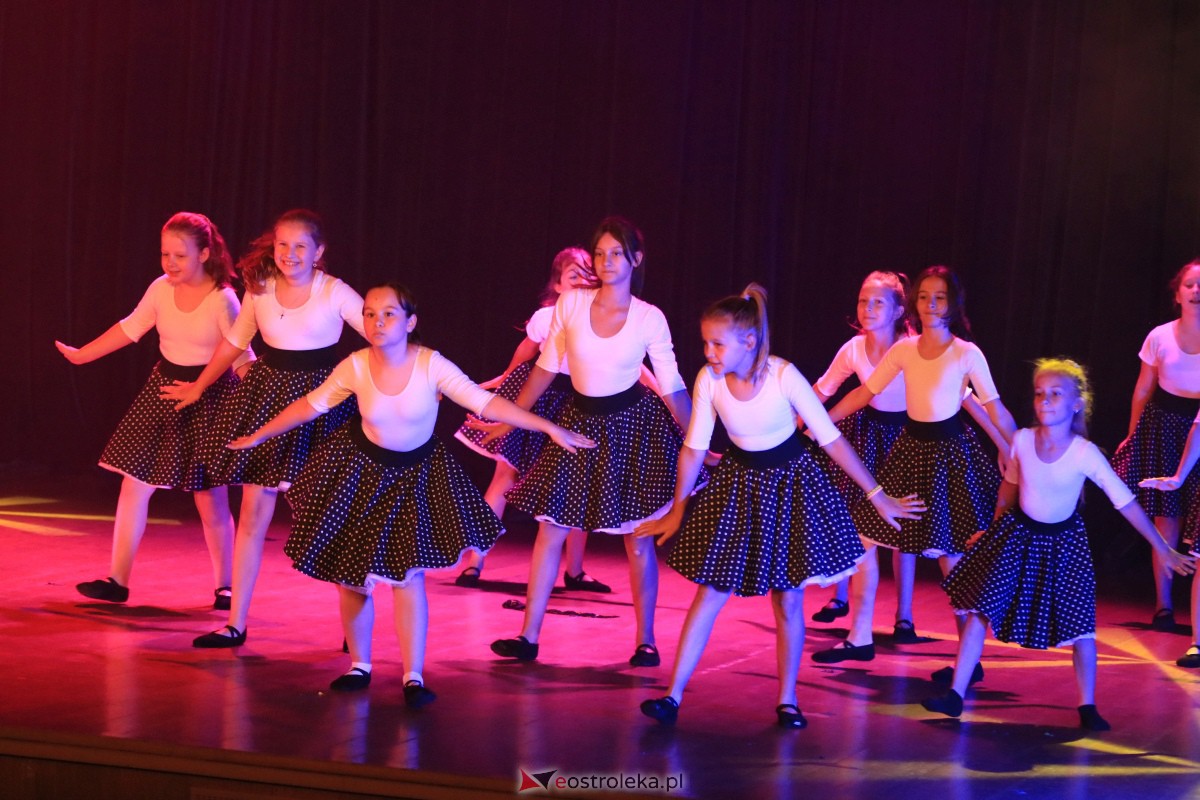 Koncert Muzyczna podróż grupy De-eM w OCK [25.09.2023] - zdjęcie #160 - eOstroleka.pl