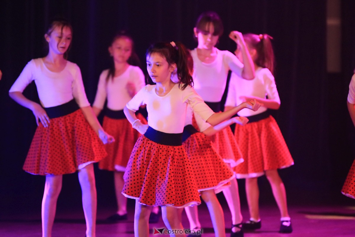Koncert Muzyczna podróż grupy De-eM w OCK [25.09.2023] - zdjęcie #158 - eOstroleka.pl