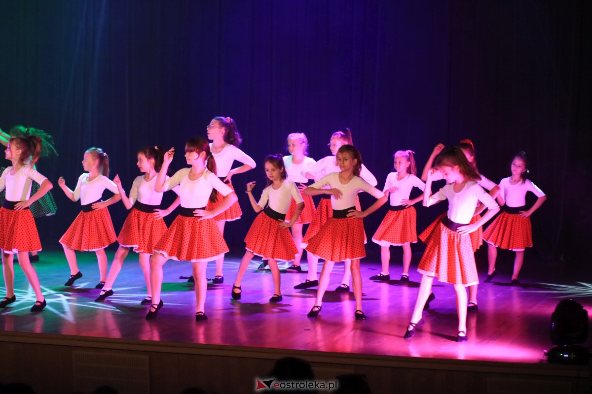 Koncert Muzyczna podróż grupy De-eM w OCK [25.09.2023] - zdjęcie #142 - eOstroleka.pl