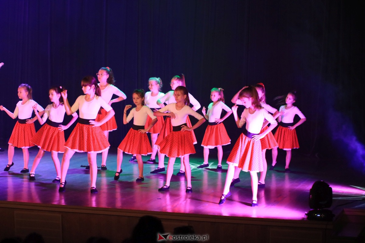 Koncert Muzyczna podróż grupy De-eM w OCK [25.09.2023] - zdjęcie #141 - eOstroleka.pl