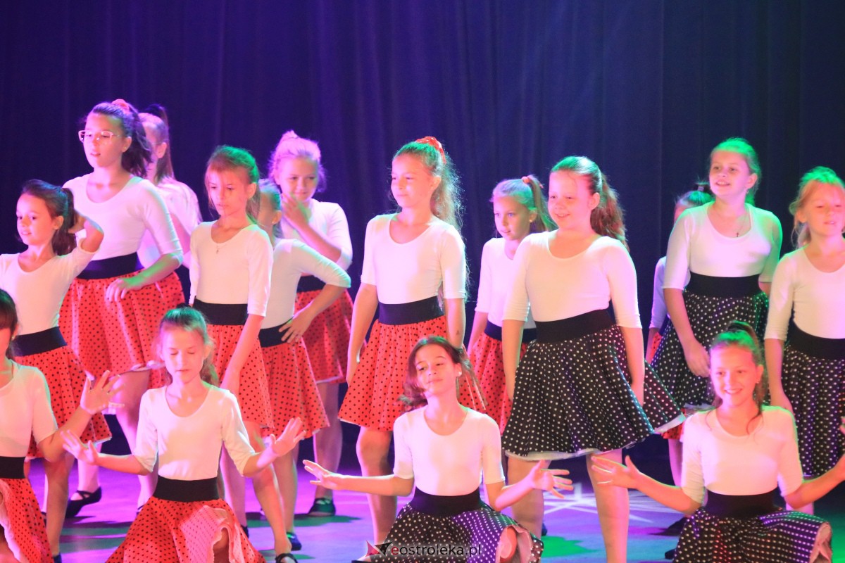 Koncert Muzyczna podróż grupy De-eM w OCK [25.09.2023] - zdjęcie #140 - eOstroleka.pl