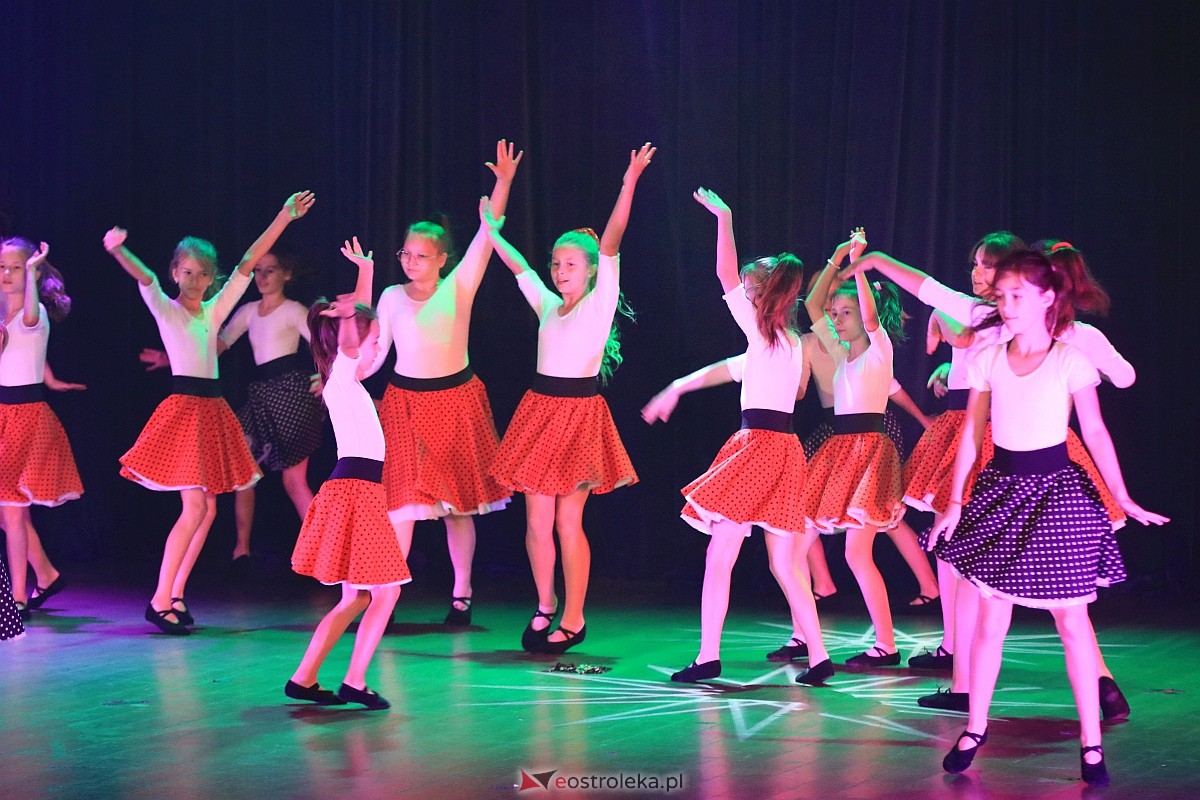 Koncert Muzyczna podróż grupy De-eM w OCK [25.09.2023] - zdjęcie #130 - eOstroleka.pl