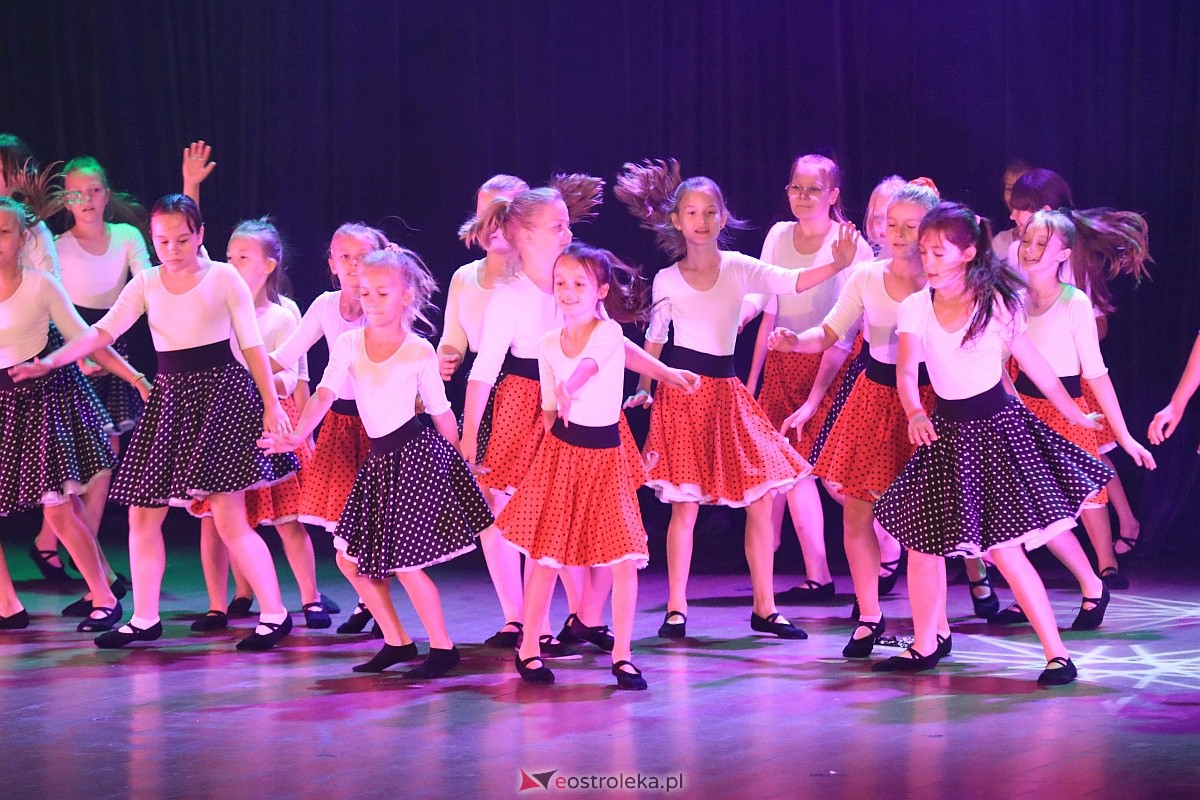 Koncert Muzyczna podróż grupy De-eM w OCK [25.09.2023] - zdjęcie #128 - eOstroleka.pl