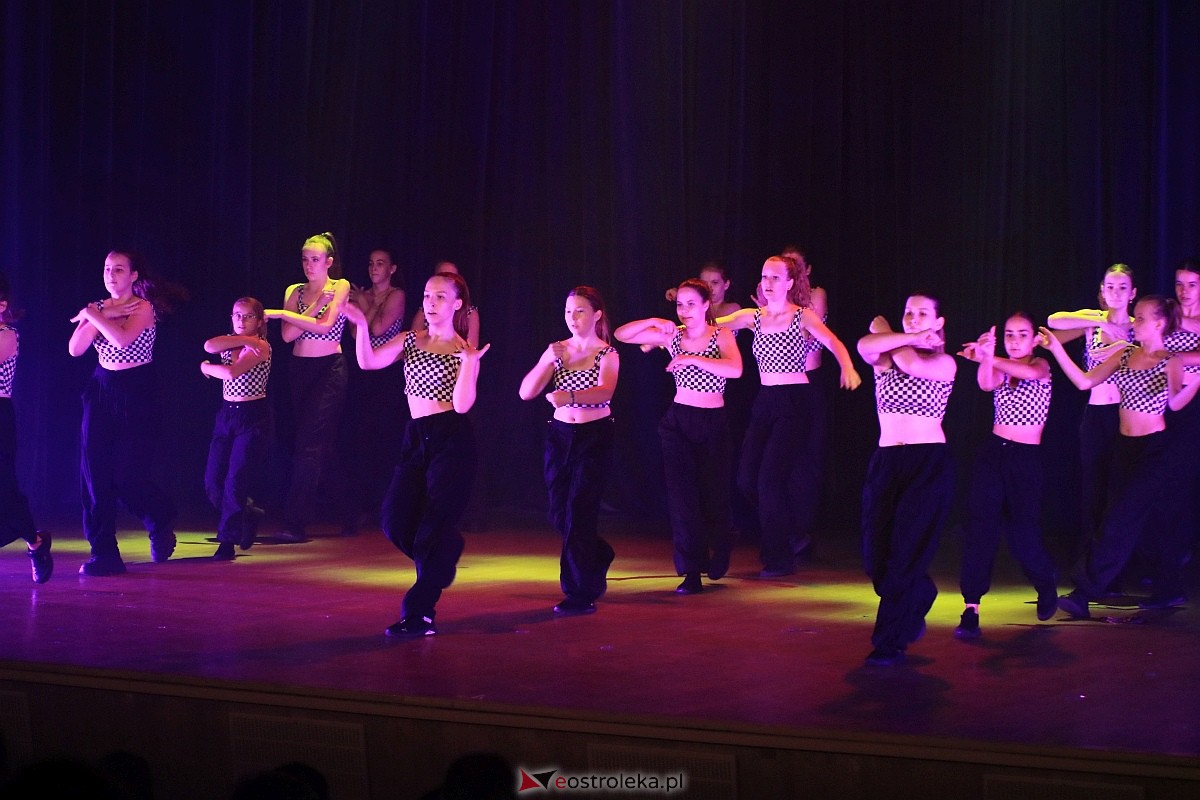 Koncert Muzyczna podróż grupy De-eM w OCK [25.09.2023] - zdjęcie #108 - eOstroleka.pl