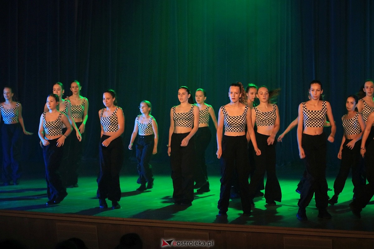 Koncert Muzyczna podróż grupy De-eM w OCK [25.09.2023] - zdjęcie #102 - eOstroleka.pl