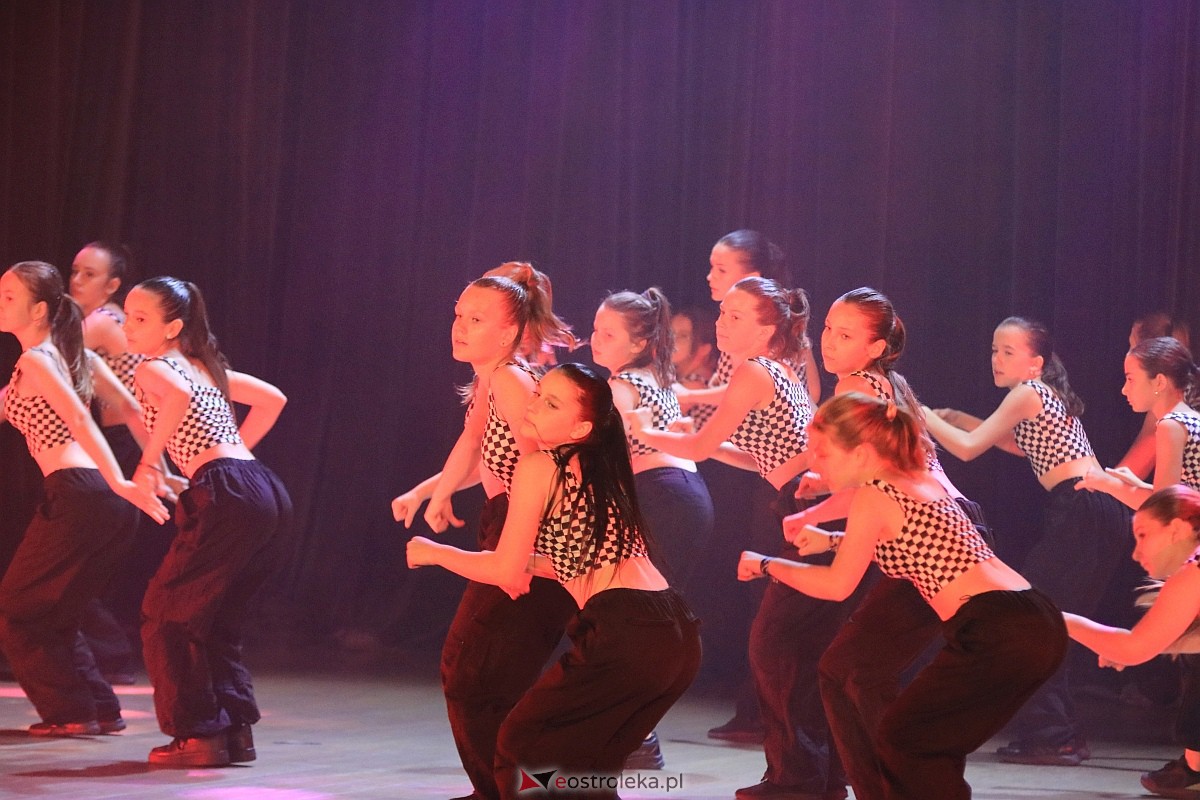 Koncert Muzyczna podróż grupy De-eM w OCK [25.09.2023] - zdjęcie #98 - eOstroleka.pl