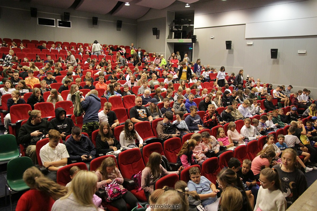 Koncert Muzyczna podróż grupy De-eM w OCK [25.09.2023] - zdjęcie #232 - eOstroleka.pl