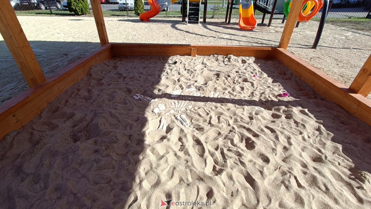 Odbiór placu zabaw na osiedlu Centrum [25.09.2023] - zdjęcie #39 - eOstroleka.pl