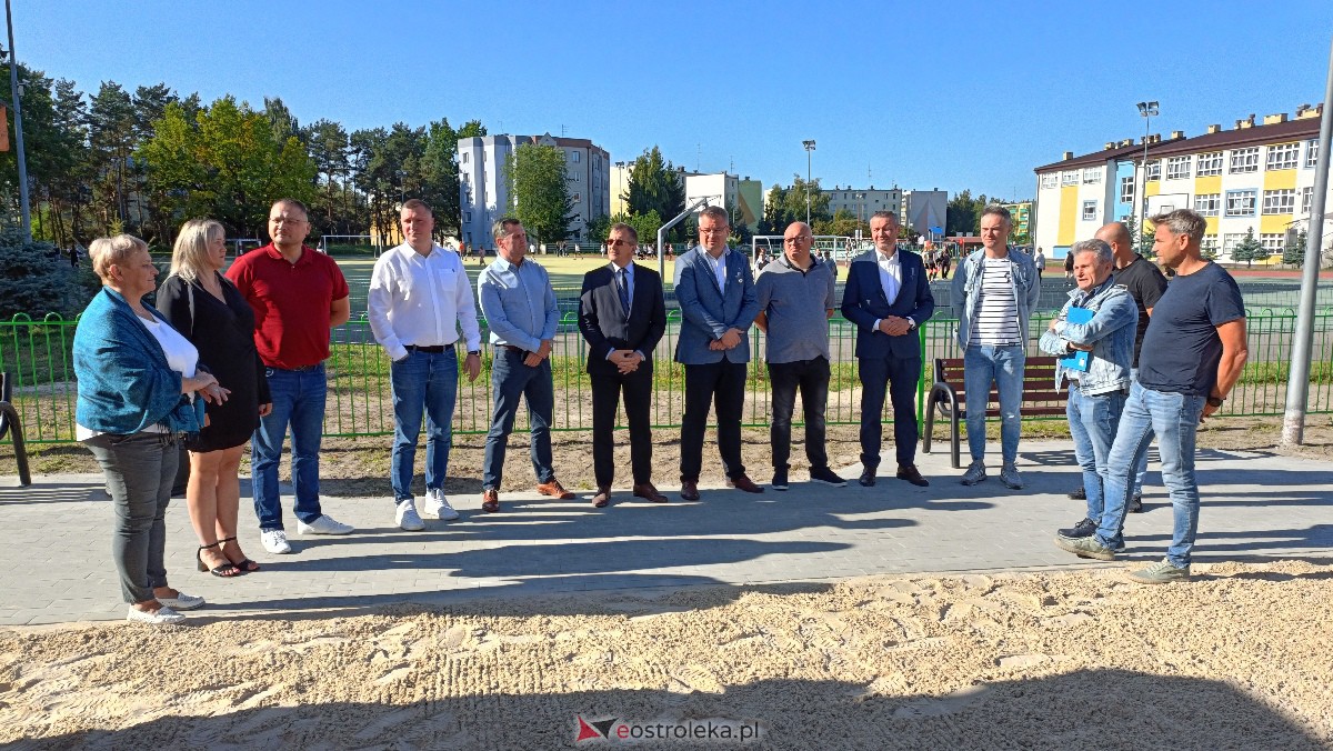 Odbiór placu zabaw na osiedlu Centrum [25.09.2023] - zdjęcie #23 - eOstroleka.pl