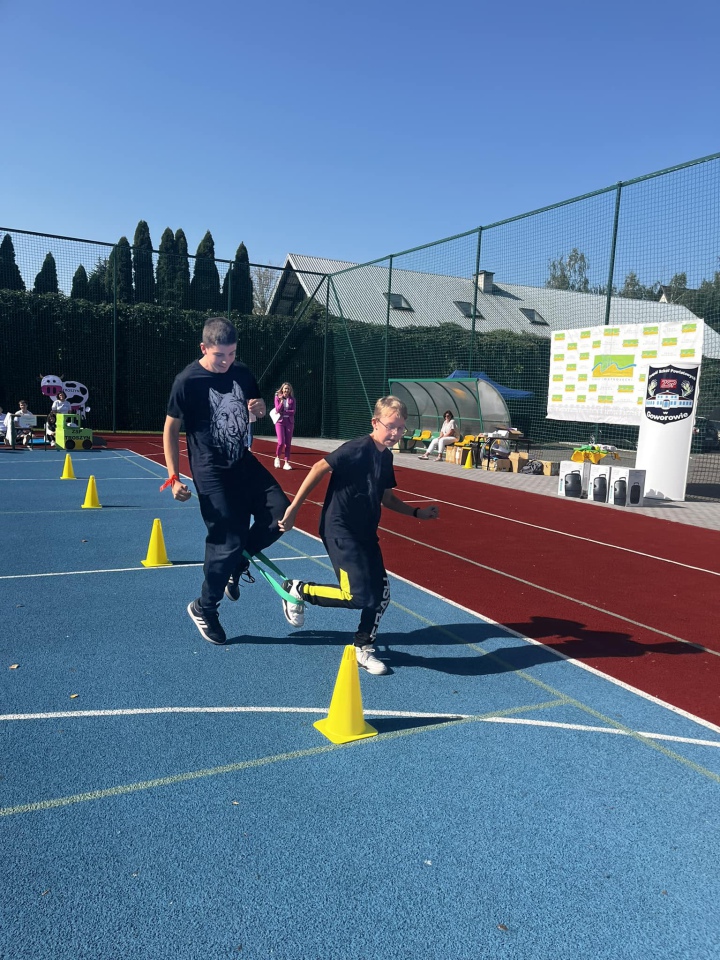 Otrzęsiny Klas Pierwszych z Zespołów Szkół Powiatowych [26.09.2023] - zdjęcie #39 - eOstroleka.pl