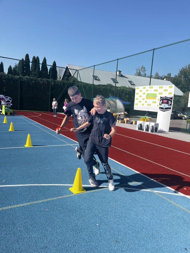 Otrzęsiny Klas Pierwszych z Zespołów Szkół Powiatowych [26.09.2023] - zdjęcie #37 - eOstroleka.pl