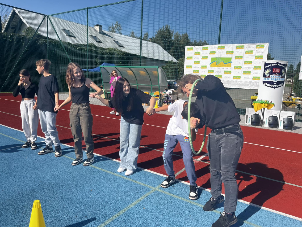 Otrzęsiny Klas Pierwszych z Zespołów Szkół Powiatowych [26.09.2023] - zdjęcie #33 - eOstroleka.pl