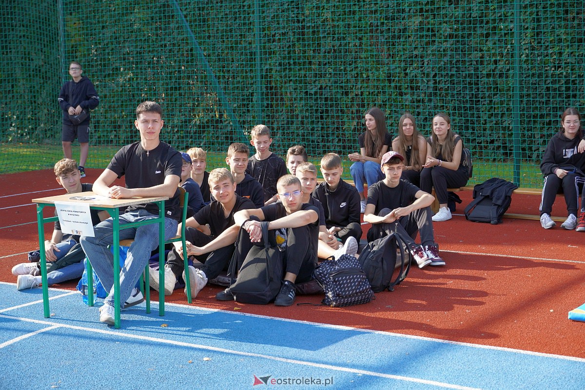 Otrzęsiny Klas Pierwszych z Zespołów Szkół Powiatowych [26.09.2023] - zdjęcie #137 - eOstroleka.pl