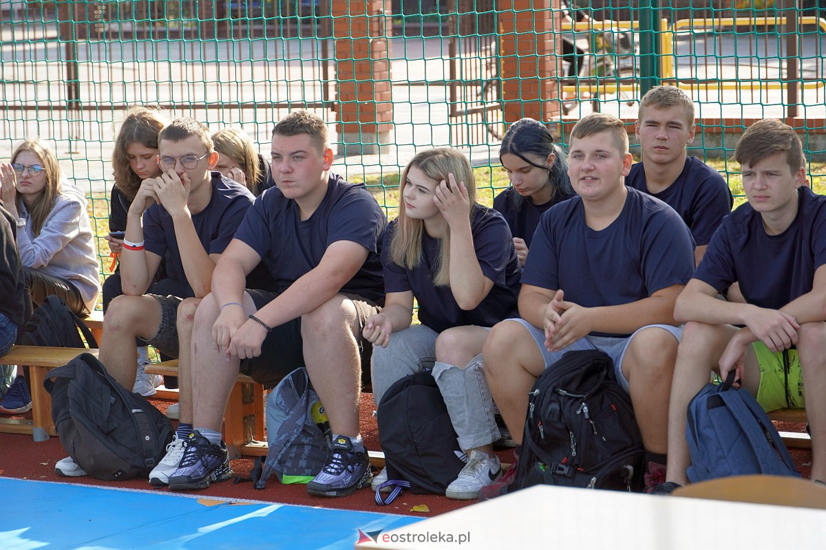 Otrzęsiny Klas Pierwszych z Zespołów Szkół Powiatowych [26.09.2023] - zdjęcie #131 - eOstroleka.pl
