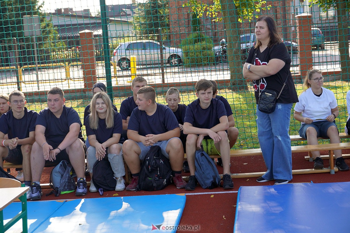 Otrzęsiny Klas Pierwszych z Zespołów Szkół Powiatowych [26.09.2023] - zdjęcie #128 - eOstroleka.pl