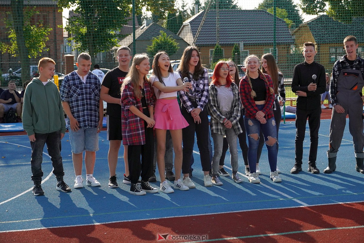 Otrzęsiny Klas Pierwszych z Zespołów Szkół Powiatowych [26.09.2023] - zdjęcie #118 - eOstroleka.pl