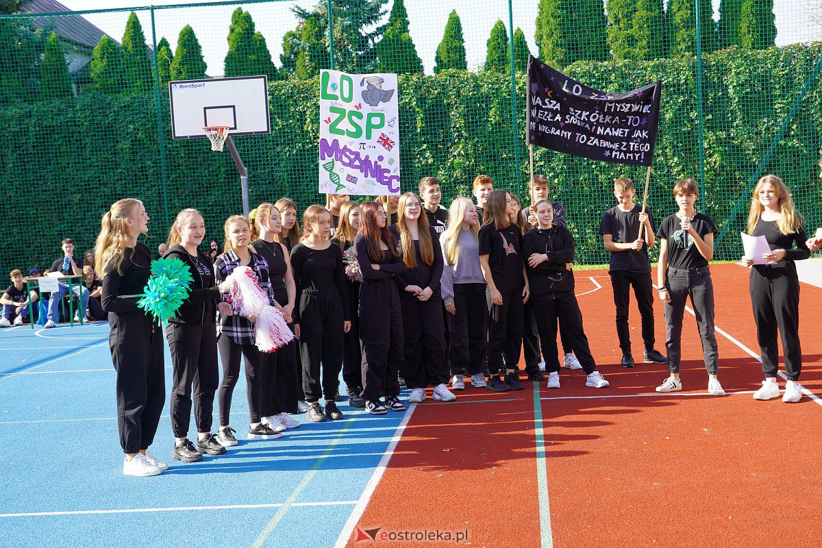 Otrzęsiny Klas Pierwszych z Zespołów Szkół Powiatowych [26.09.2023] - zdjęcie #95 - eOstroleka.pl