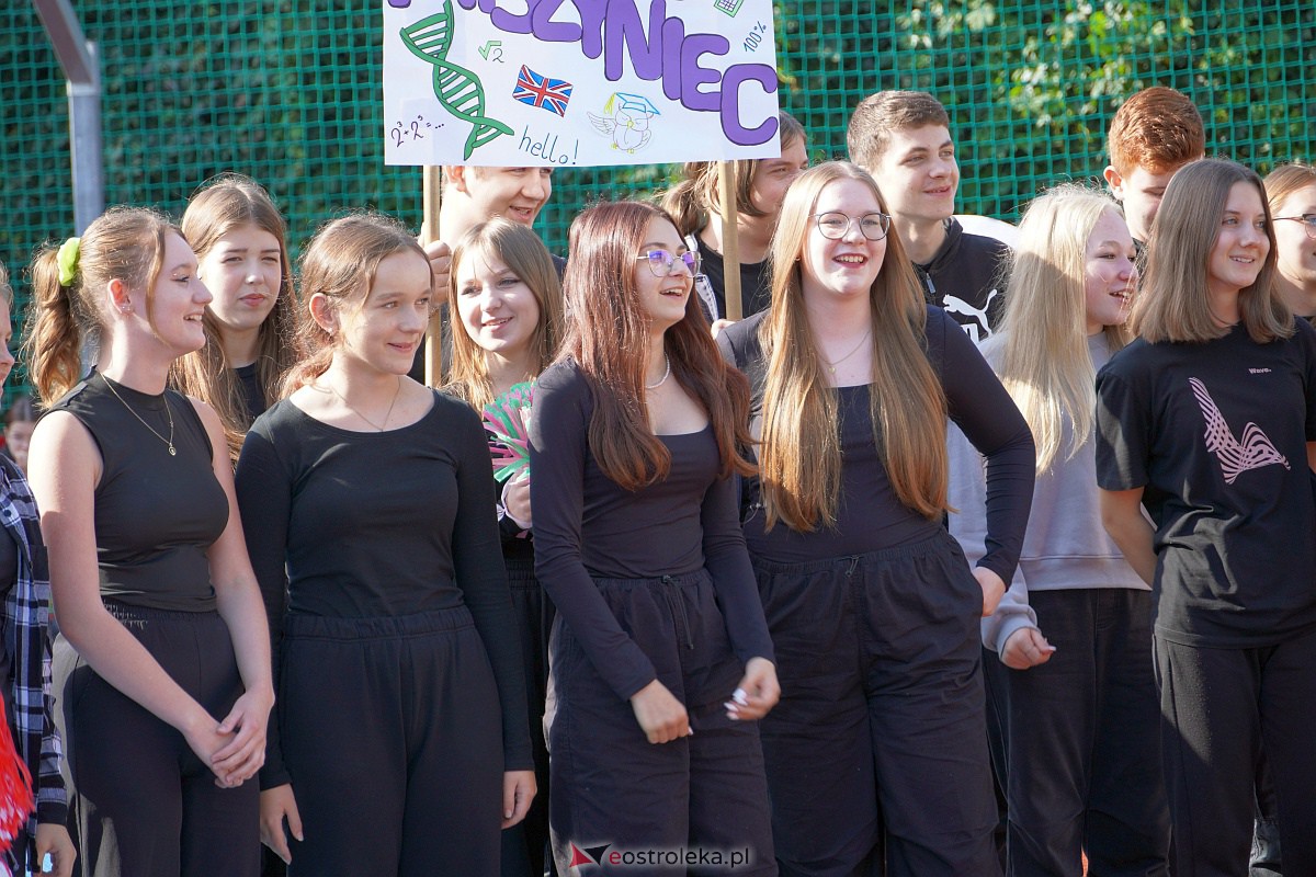 Otrzęsiny Klas Pierwszych z Zespołów Szkół Powiatowych [26.09.2023] - zdjęcie #93 - eOstroleka.pl