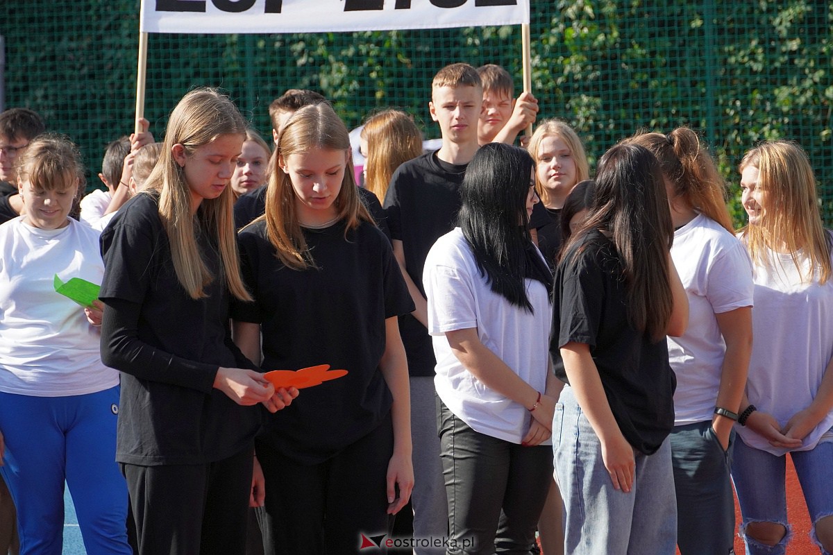 Otrzęsiny Klas Pierwszych z Zespołów Szkół Powiatowych [26.09.2023] - zdjęcie #86 - eOstroleka.pl