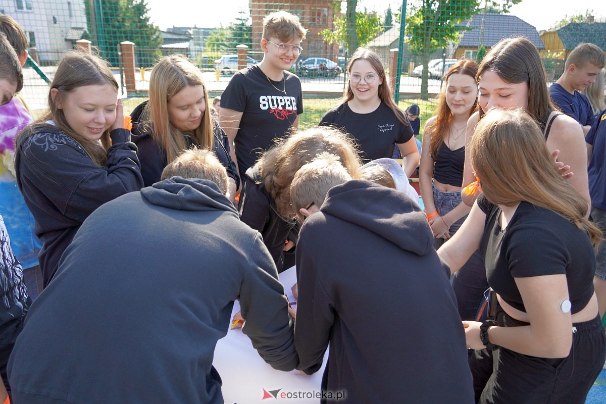 Otrzęsiny Klas Pierwszych z Zespołów Szkół Powiatowych [26.09.2023] - zdjęcie #79 - eOstroleka.pl