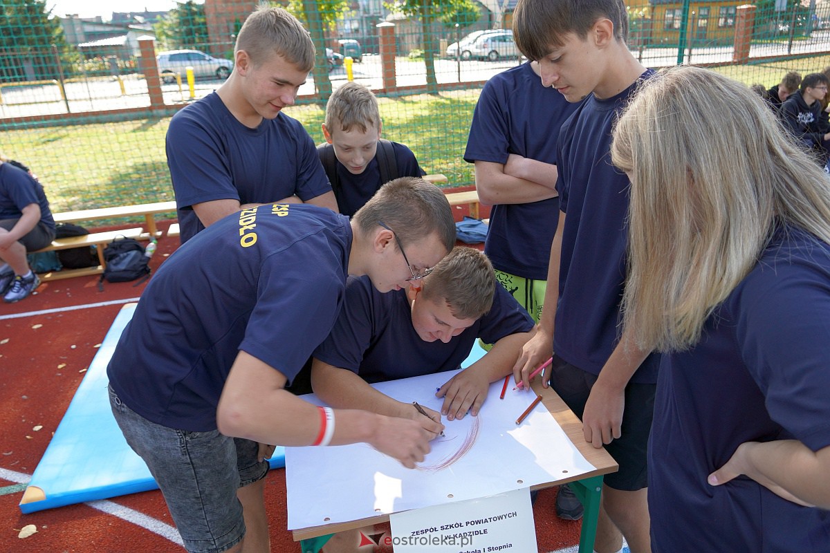 Otrzęsiny Klas Pierwszych z Zespołów Szkół Powiatowych [26.09.2023] - zdjęcie #78 - eOstroleka.pl