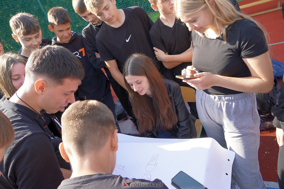 Otrzęsiny Klas Pierwszych z Zespołów Szkół Powiatowych [26.09.2023] - zdjęcie #73 - eOstroleka.pl